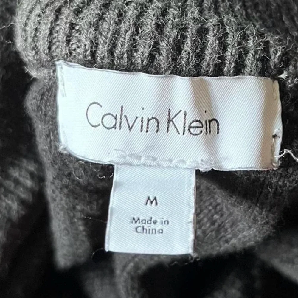 Calvin Klein Men’s 1/4 Zip Sweater Charcoal Black – Size Medium Business Casual